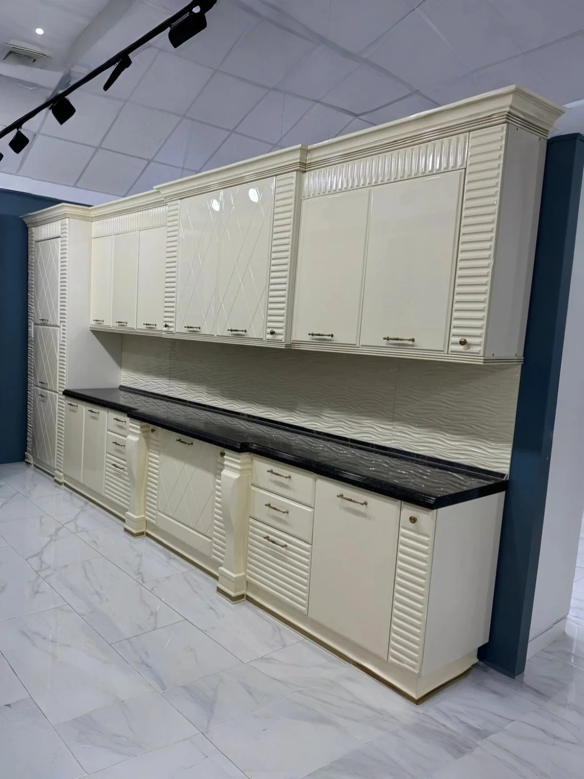 Кухня "Киара" — ш440 см, в245 см — Кухни